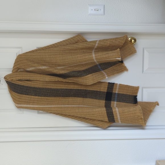 A New Day wrap *NWOT! - Picture 2 of 10